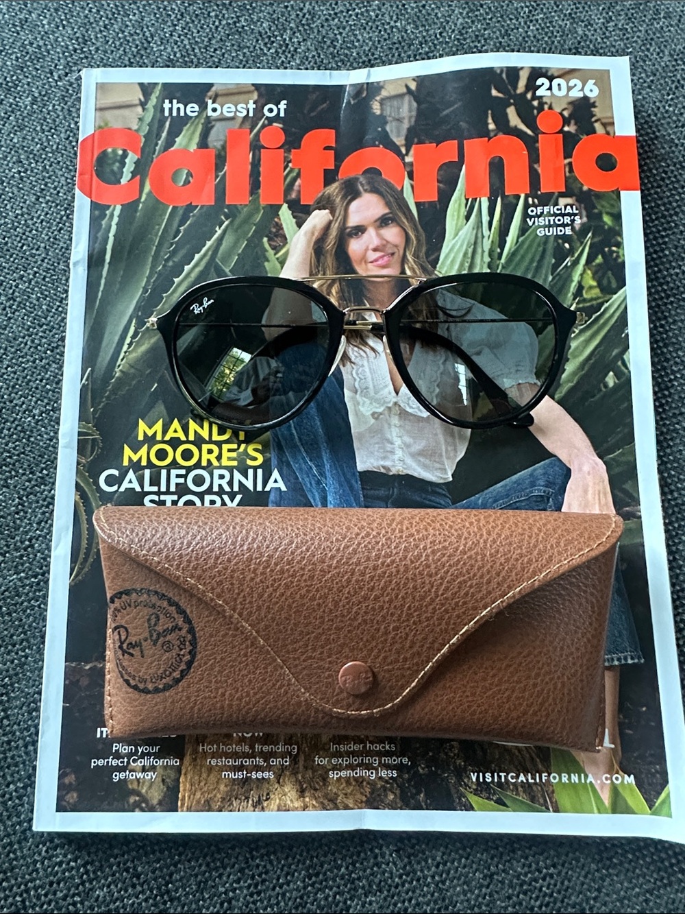 Ray-Ban Women's Black Sunglasses with Brown Case